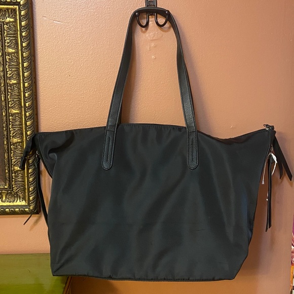 Botkier Black Nylon Tote Weekender Gym Overnight Bag 12x12 GUC - Picture 4 of 11